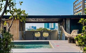 Blu Cabin Gay Poshtel